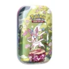Vista frontal de la Mini Tin de Sylveon de Pokémon TCG Evoluciones Prismáticas con arte colorido