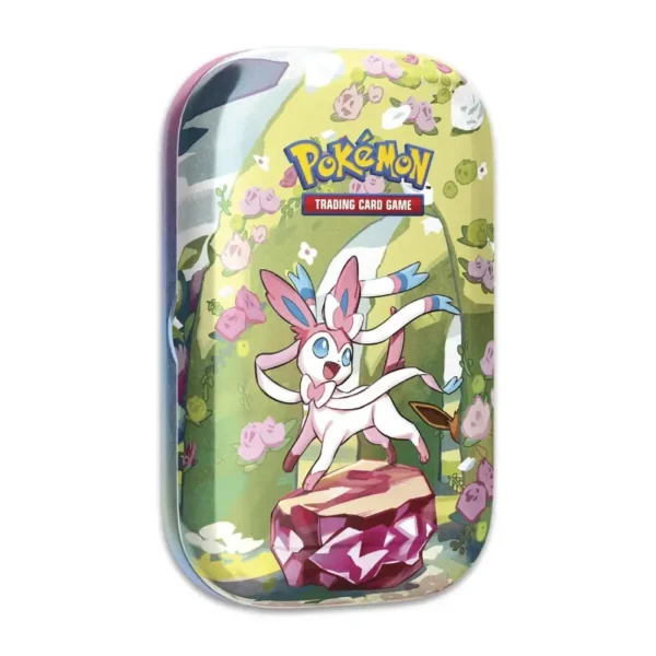 Vista frontal de la Mini Tin de Sylveon de Pokémon TCG Evoluciones Prismáticas con arte colorido