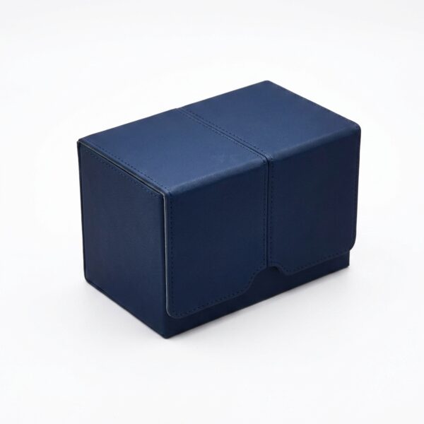 Deck Box PU Leather color Azul para Pokémon TCG - Vista frontal con cierre magnético